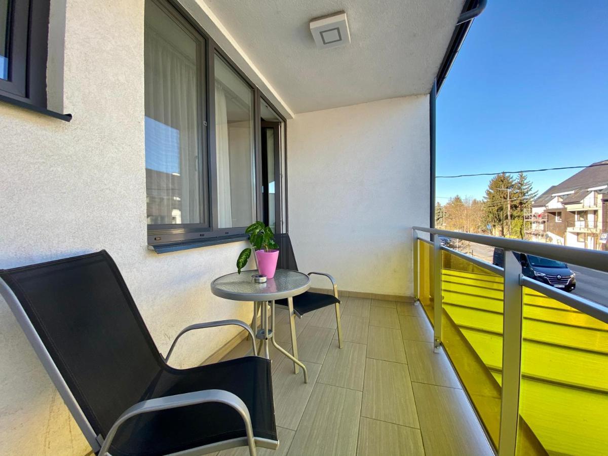 Apartman Rubin Sarvar Luaran gambar